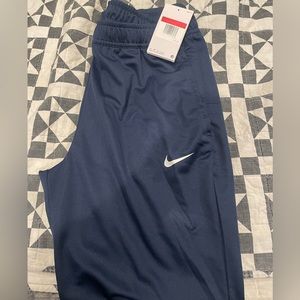 COPY - Brand new navy Nike pant